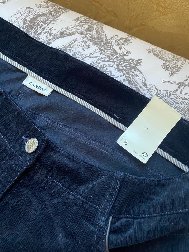 50 beden C&A siyah kadife pantolon 0 Etiketli - Görsel 3