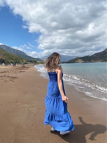 Mavi elbise
