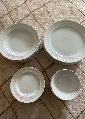 Pastel Beyaz Desenli Yemek Takımı - Görsel 5