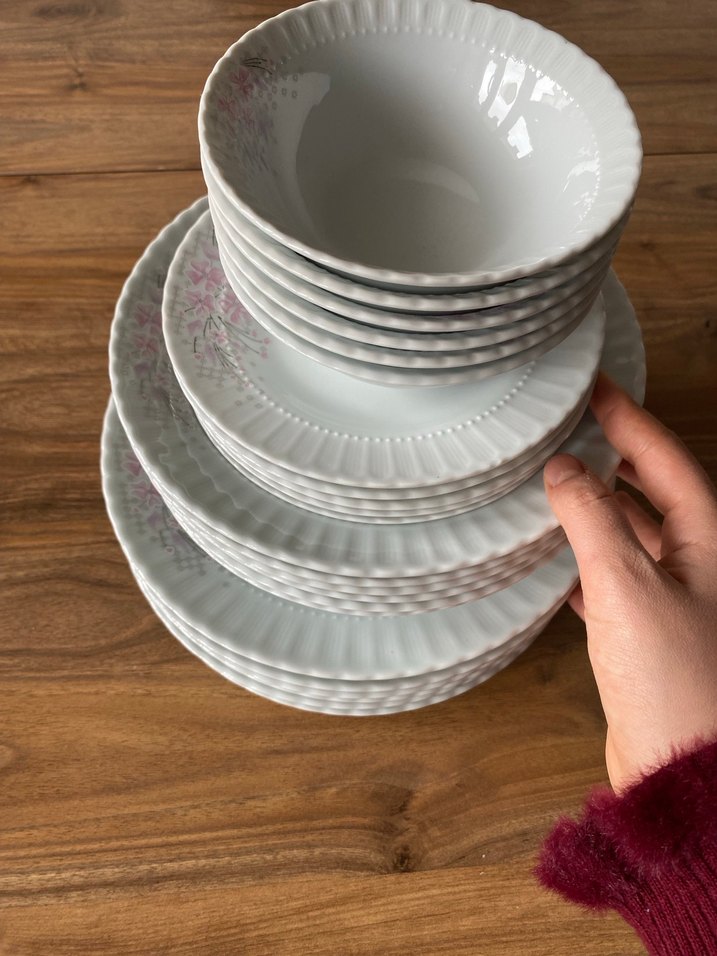 Pastel Beyaz Desenli Yemek Takımı - Görsel 4