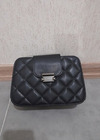 Siyah Deri Kapitone Kadın Çanta - Görsel 2