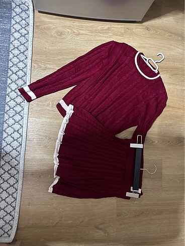 Bordo etekli takım