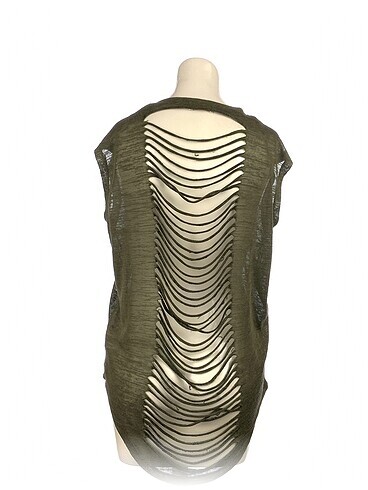 m Beden PreLoved Bluz %70 İndirimli.