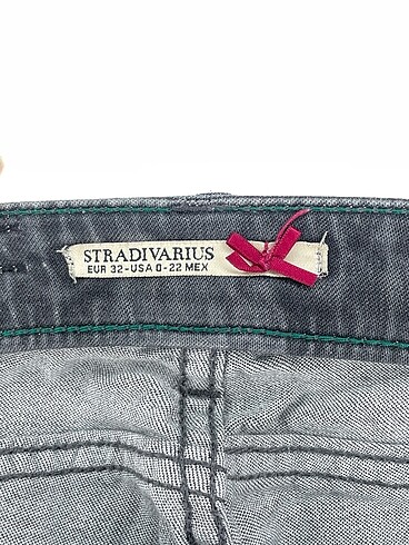 32 Beden çeşitli Renk Stradivarius Jean / Kot %70 İndirimli.