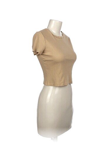H&M H&M T-shirt %70 İndirimli.