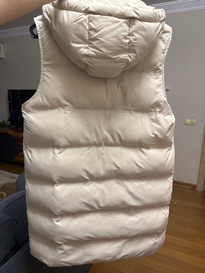 Bej Kadın Kapüşonlu Uzun Şişme Yelek Zara - Görsel 4