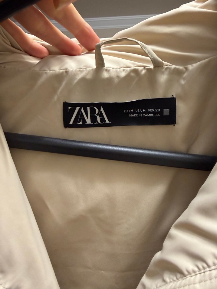 Bej Kadın Kapüşonlu Uzun Şişme Yelek Zara - Görsel 5