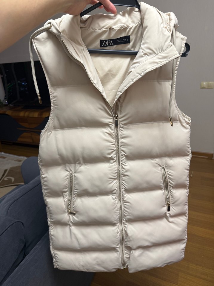 Bej Kadın Kapüşonlu Uzun Şişme Yelek Zara - Görsel 3