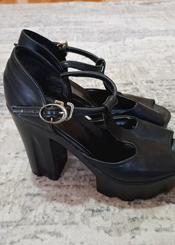 Siyah Platform Topuklu Kadın Ayakkabı - Görsel 2