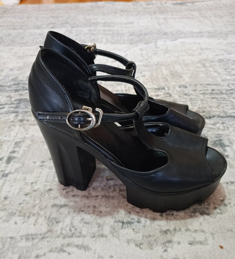 Siyah Platform Topuklu Kadın Ayakkabı - Görsel 2