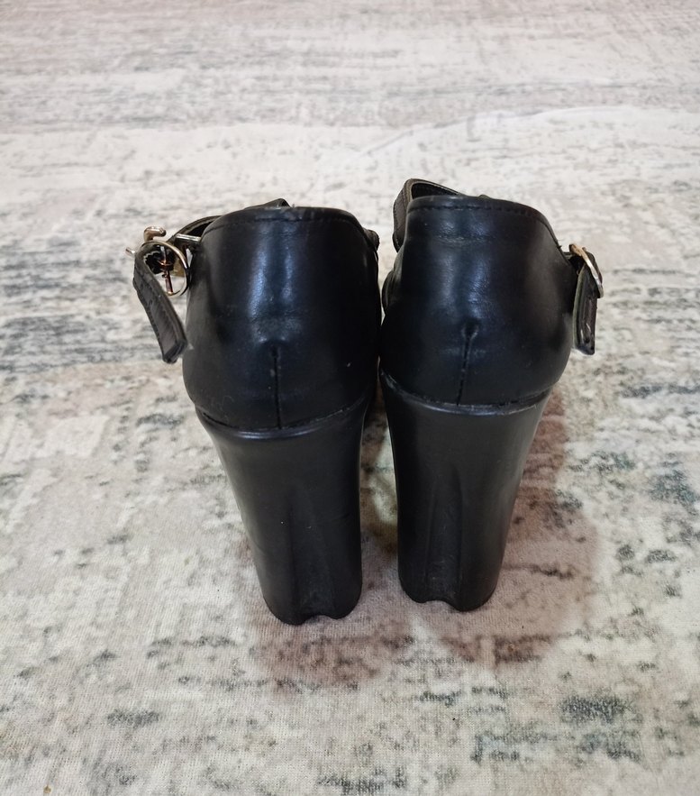 Siyah Platform Topuklu Kadın Ayakkabı - Görsel 3