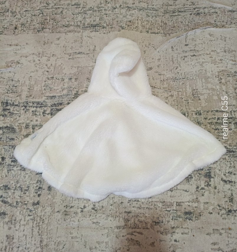 Kız Çocuk Kapüşonlu Beyaz Kürklü Panço - Görsel 2