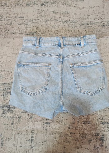 Mavi Mini Nakışlı Kadın Kot Şort - Görsel 2