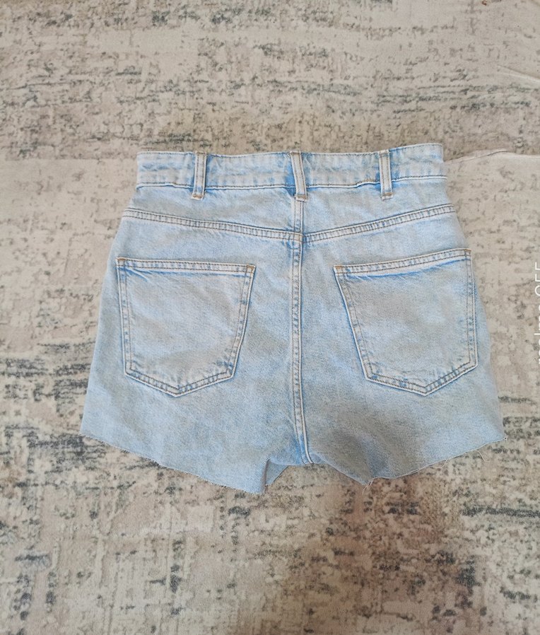 Mavi Mini Nakışlı Kadın Kot Şort - Görsel 2