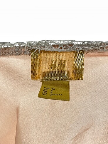 36 Beden çeşitli Renk H&M Bluz %70 İndirimli.