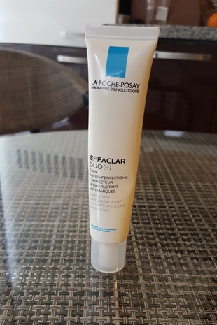 la roche posay effeclar duo (+)yağlı ciltler icin pürüzsüzlesti