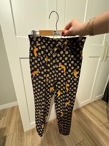 Zara Lacivert Leopar Desenli Pantolon
