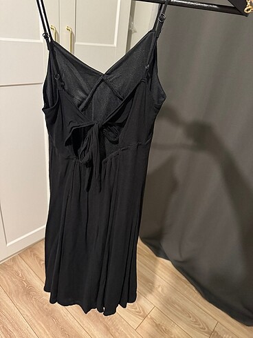 H&M Siyah Sirt Detayli Elbise - Görsel 5