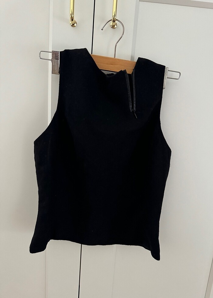 Mango Siyah Kolsuz Bluz - Görsel 3