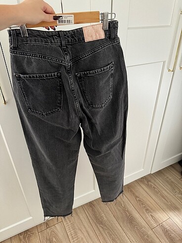 Zara Antrasit Gri Yuksek Bel Mom Jean - Görsel 4