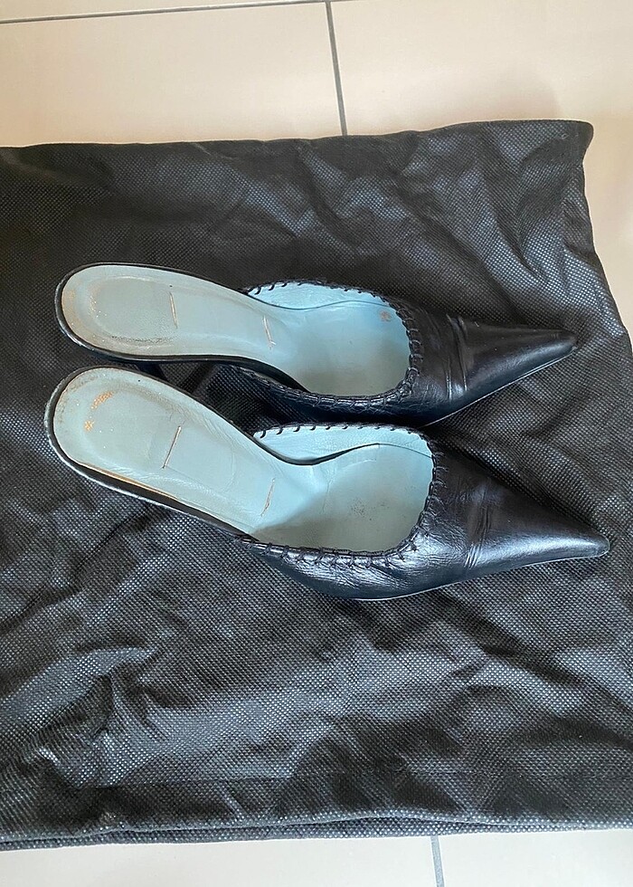 Inci Siyah Sivri Burun Terlik - Görsel 2