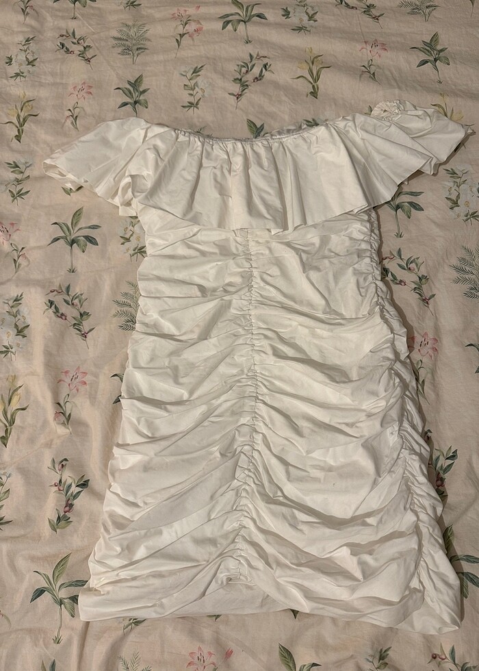 Zara Mezuniyet Beyaz Büzgülü Elbise - Görsel 4