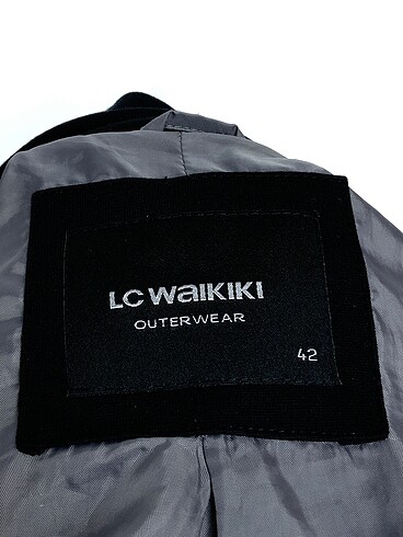 42 Beden siyah Renk LC Waikiki Blazer %70 İndirimli.