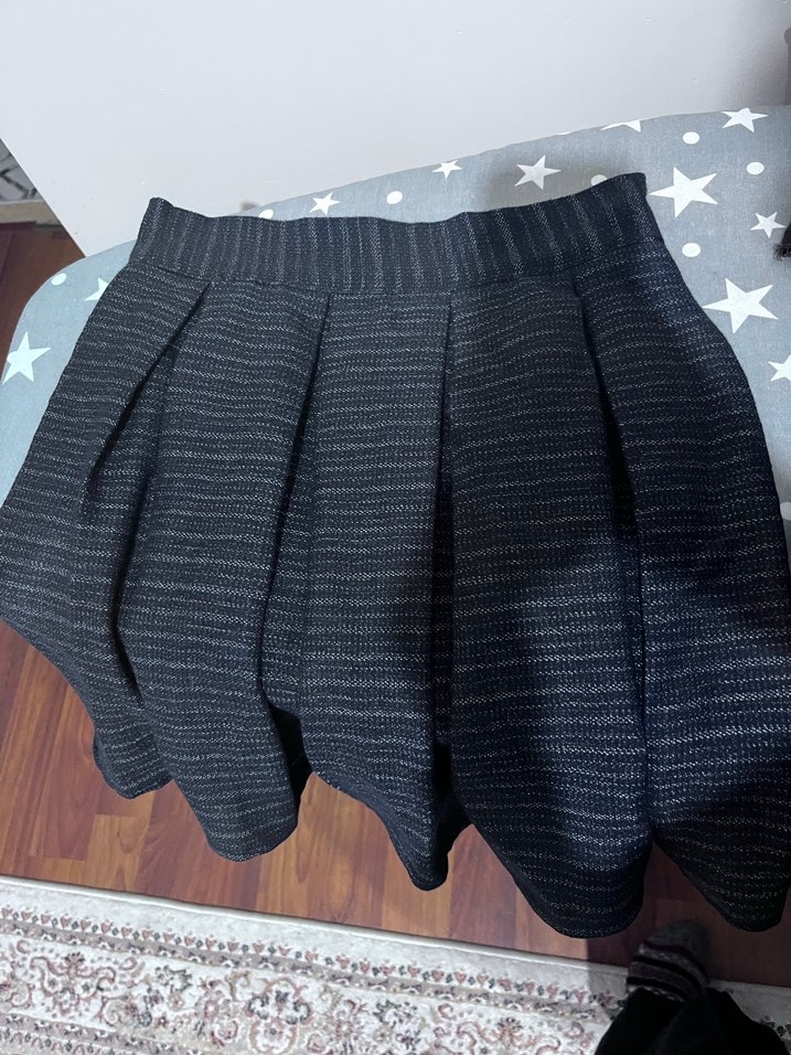 Siyah Pileli Midi Kadın Etek - Görsel 2