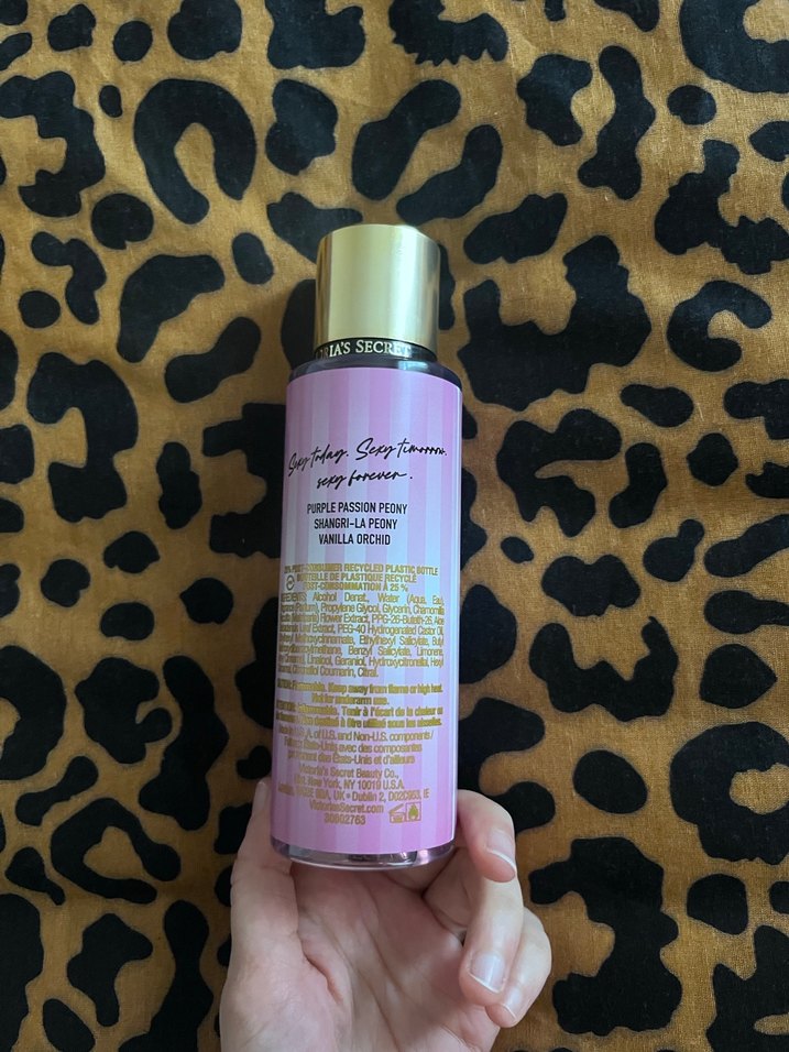 Victoria's Secret Bombshell Kadın Parfümü 250 ml - Görsel 2