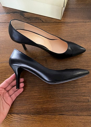 Siyah Stiletto Topuklu Kadın Ayakkabı