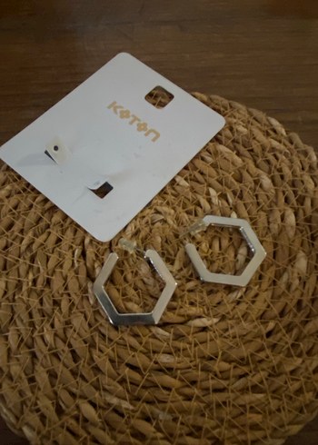 Koton metal Detaylı Kadın Küpe