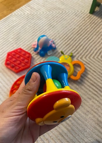 Renkli Diş Kaşıyıcı ve Oyuncak Seti - Görsel 2