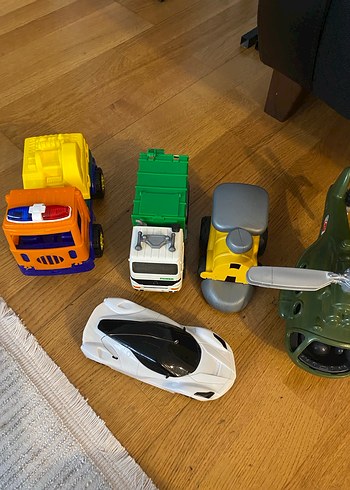 Renkli Oyuncak Arabalar Seti - Görsel 5