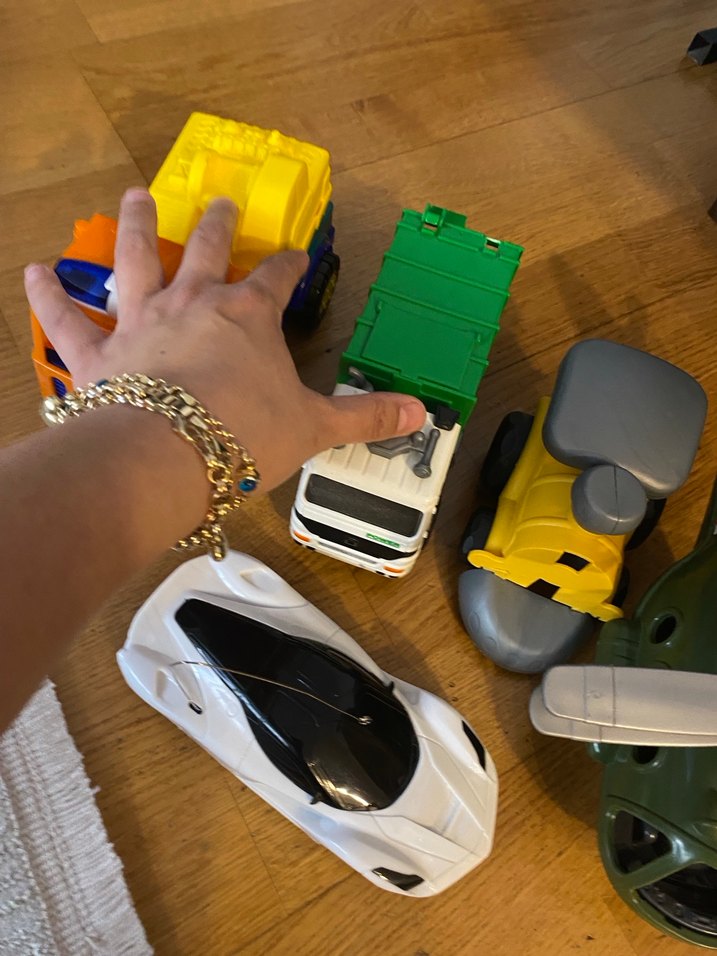 Renkli Oyuncak Arabalar Seti - Görsel 4