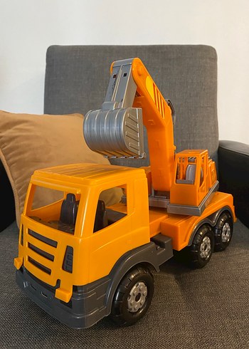 Gri ve Turuncu Oyuncak Kepçe Kamyon - Görsel 2