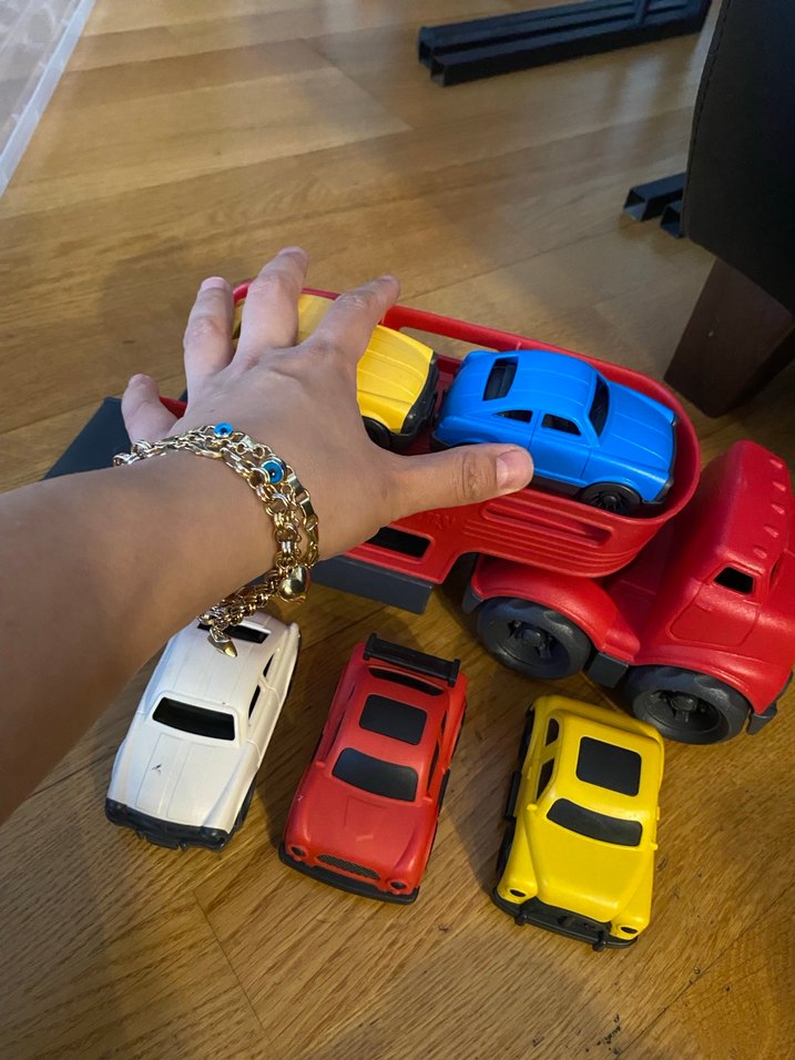 Oyuncak arabalar - Görsel 3