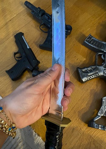 Siyah Oyuncak Tabanca ve Kılıç Seti - Görsel 3