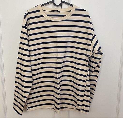 Zara swetshirt