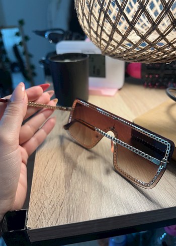 Parlak Kahverengi Şeffaf Kadın Güneş Gözlüğü - Görsel 3