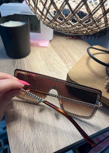 Parlak Kahverengi Şeffaf Kadın Güneş Gözlüğü - Görsel 5