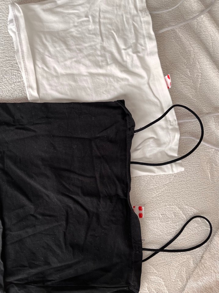 Beyaz ve Siyah İnce Askılı Hamile Üstleri - Görsel 2