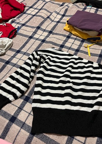 Kadın Siyah Beyaz Çizgili Triko Kazak - Görsel 2