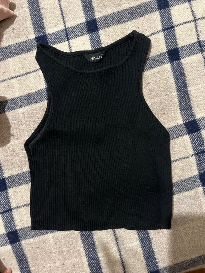 Siyah crop - Görsel 2