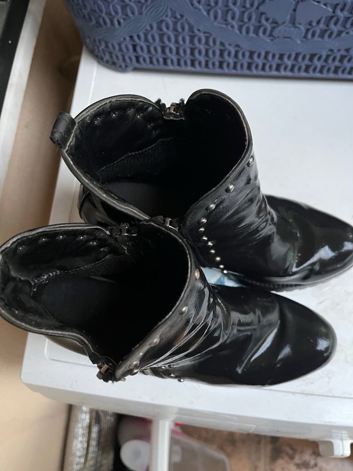 Siyah topuklu bot - Görsel 3