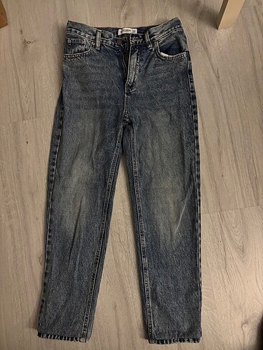 mom jean