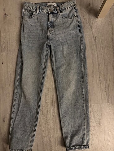 mom jean