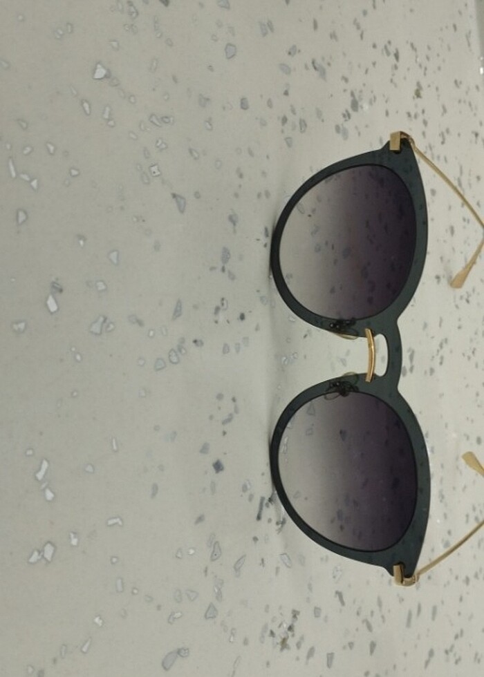 Kadın güneş gözlüğü - Görsel 2