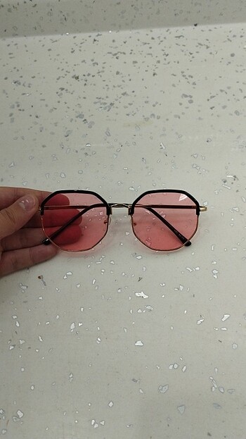 Kadın güneş gözlüğü - Görsel 2