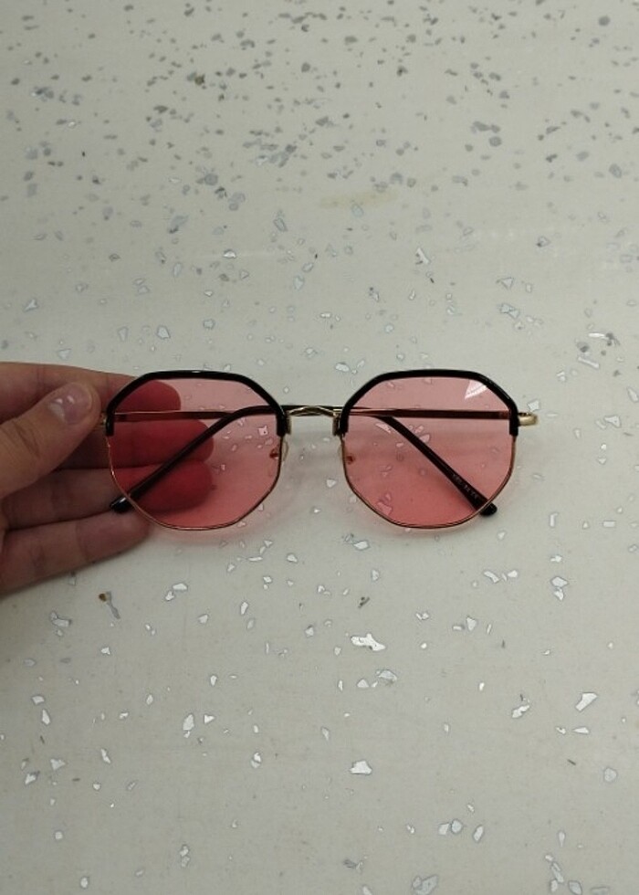 Kadın güneş gözlüğü - Görsel 2