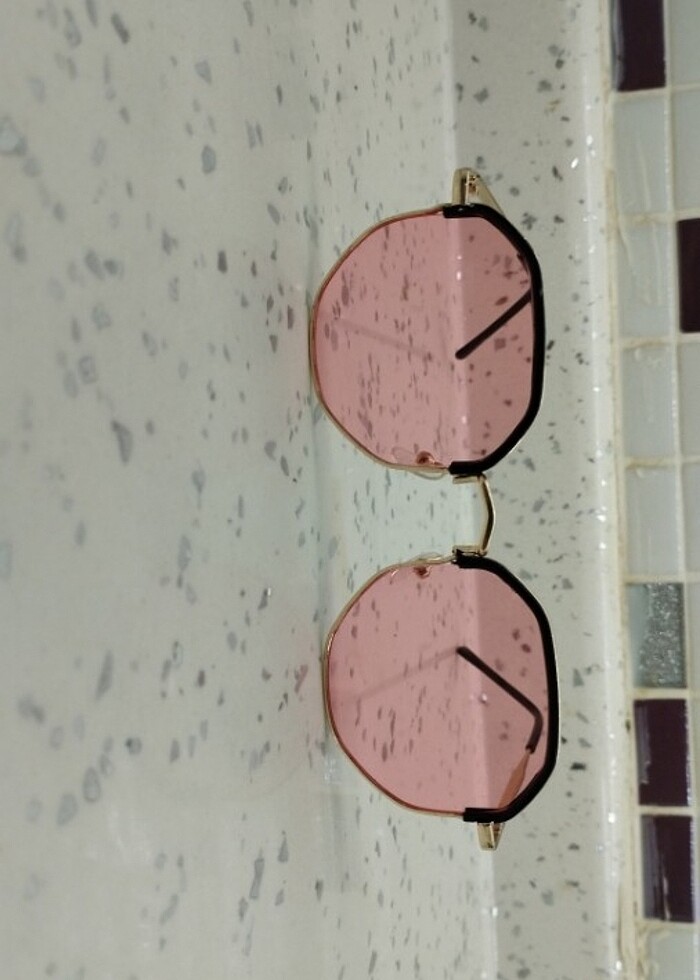 Kadın güneş gözlüğü - Görsel 3